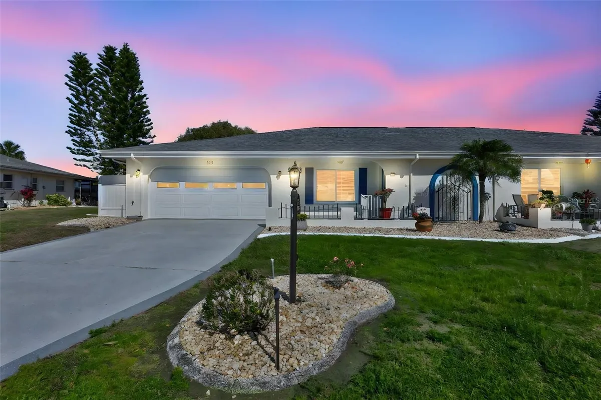 Property Slideshow image 1 of 58 | 123 wintersong ln, Sun City Center, FL, 33573