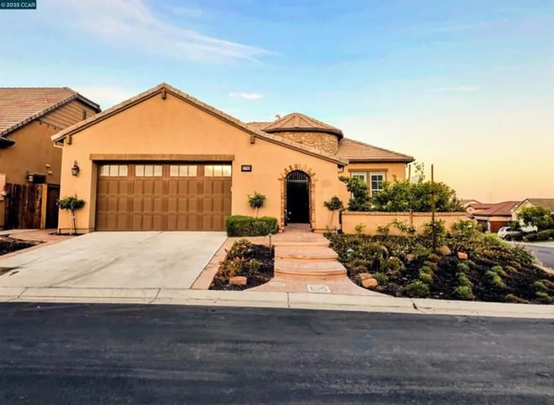 Property Slideshow image 1 of 33 | 1735 veneto ln, Brentwood, CA, 94513