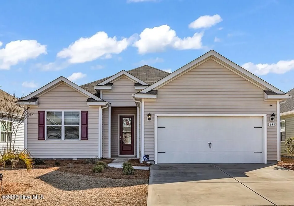 Property Slideshow image 1 of 30 | 634 silos way, Calabash, NC, 28467