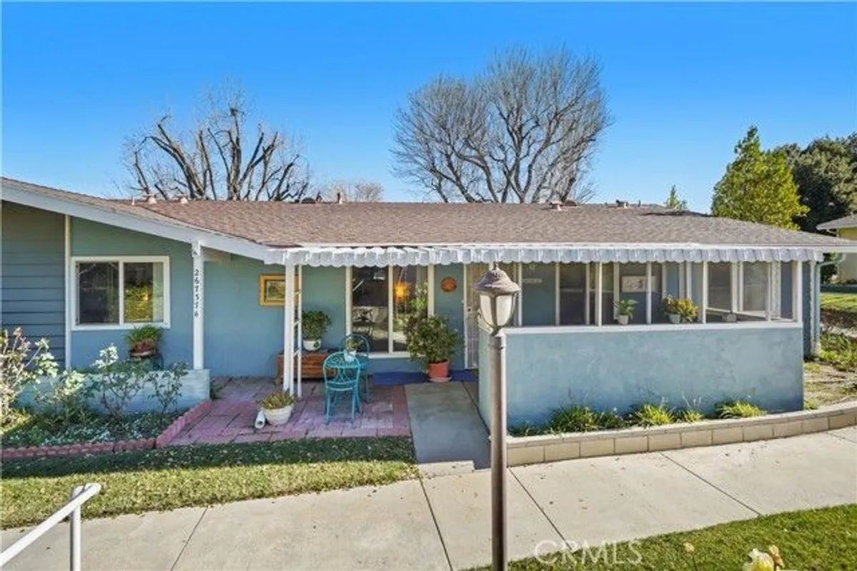 Property Slideshow image 1 of 38 | 26737 oak crossing rd b, Newhall, CA, 91321