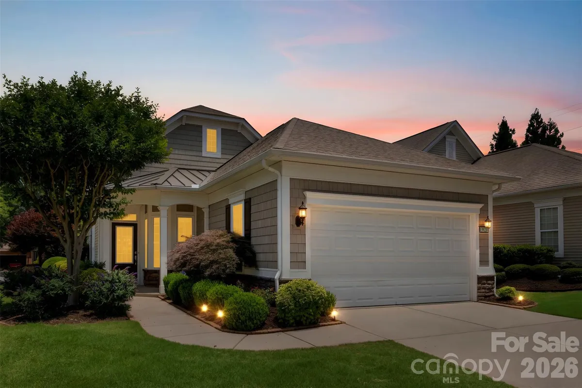 Property Slideshow image 1 of 33 | 3921 yosemite way, Fort Mill, SC, 29707