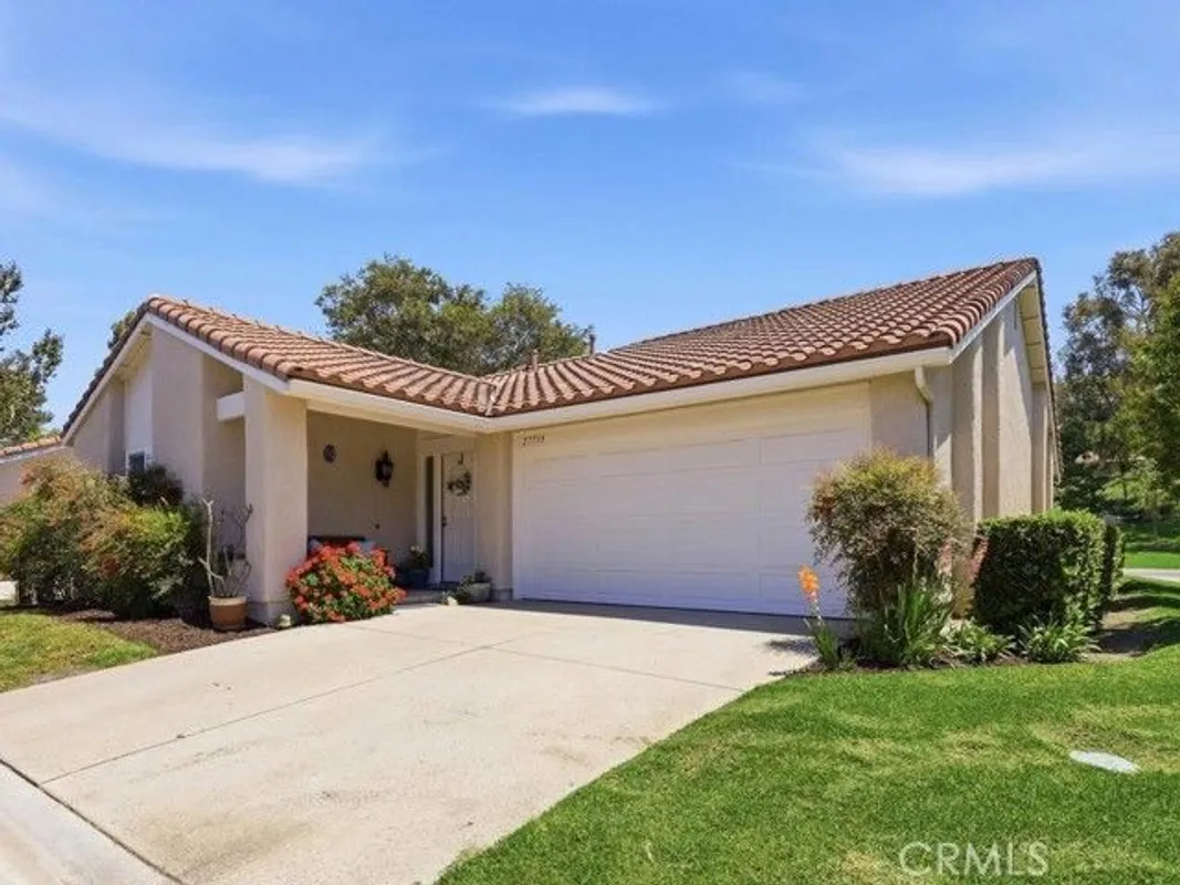 Property Slideshow image 1 of 71 | 27735 via rodrigo, Mission Viejo, CA, 92692