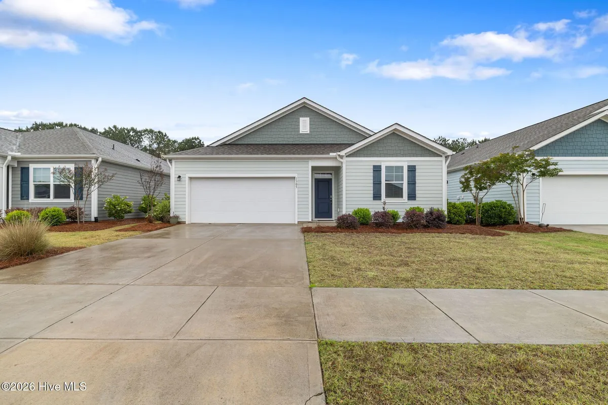 Property Slideshow image 1 of 48 | 1305 clendon cir, Leland, NC, 28451