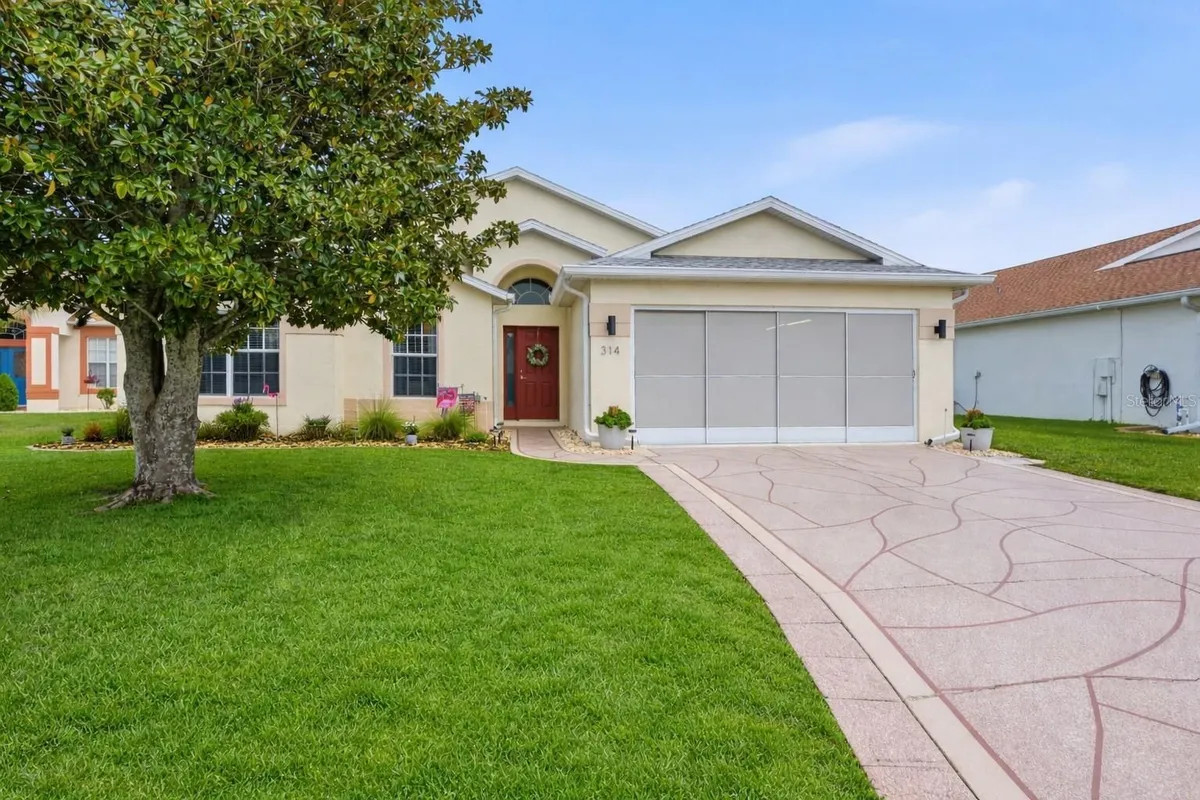 Property Slideshow image 1 of 49 | 314 mcintosh ct, Spring Hill, FL, 34609