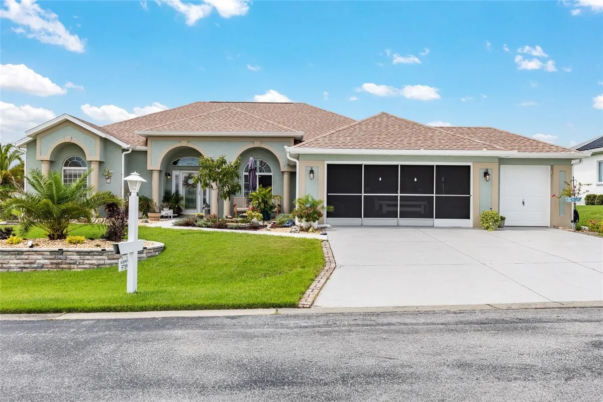 Property Slideshow image 1 of 67 | 5719 nw 25th loop, Ocala, FL, 34482
