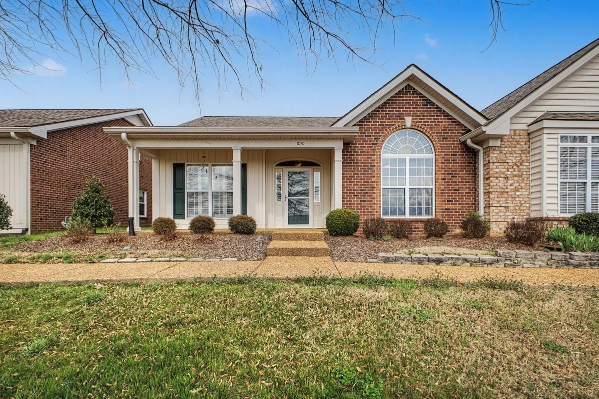 Property Slideshow image 1 of 25 | 7070 sunrise cir, Franklin, TN, 37067