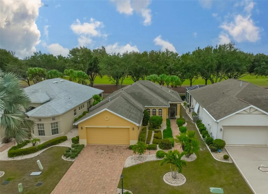 Property Slideshow image 1 of 54 | 1118 emerald dunes dr, Sun City Center, FL, 33573