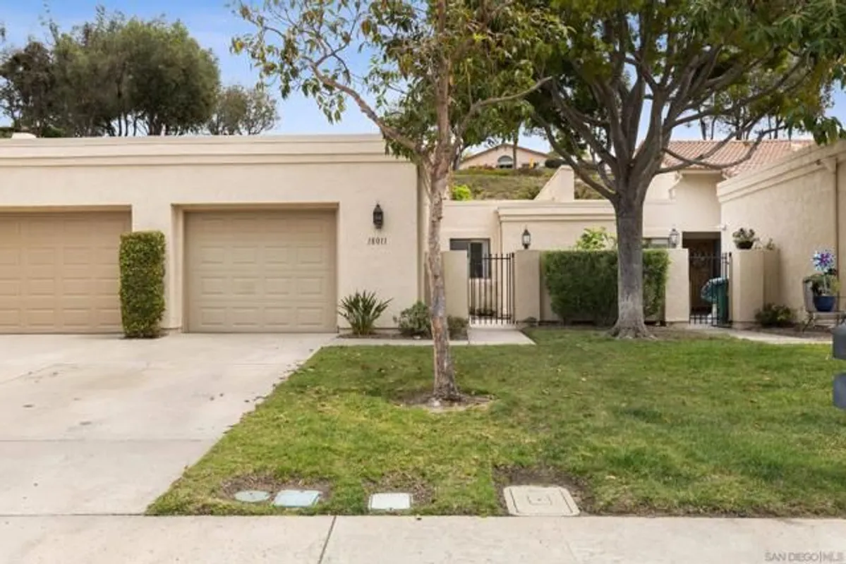Property Slideshow image 1 of 47 | 18011 avenida alozdra, San Diego, CA, 92128