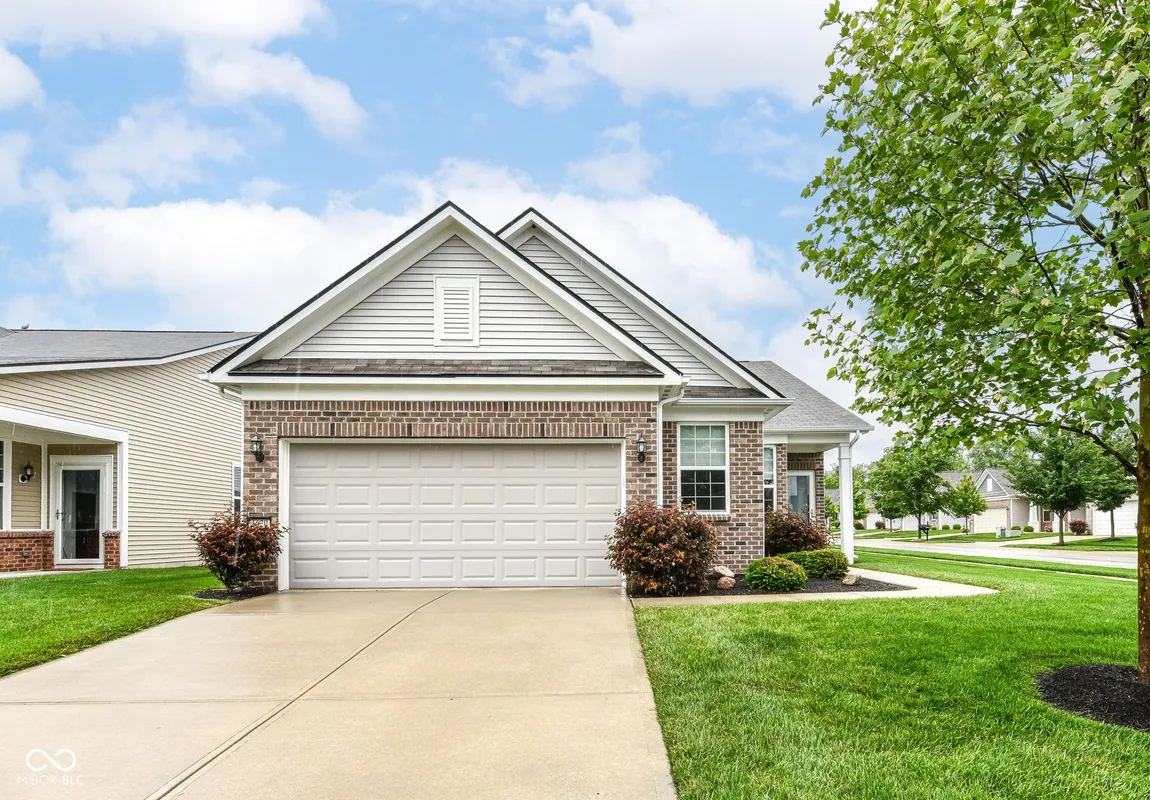 Property Slideshow image 1 of 38 | 4620 jasmine ct, Plainfield, IN, 46168