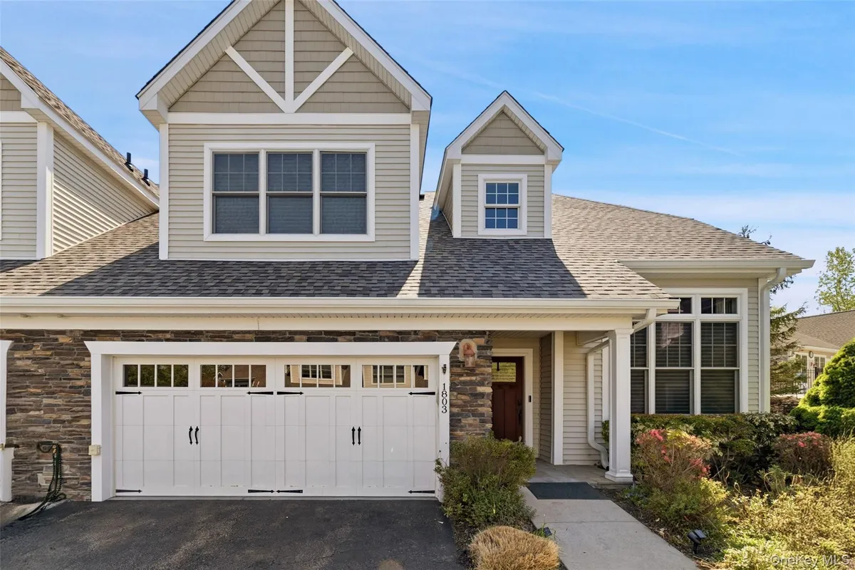 Property Slideshow image 1 of 28 | 1803 summerhill ct, Yorktown, NY, 10567