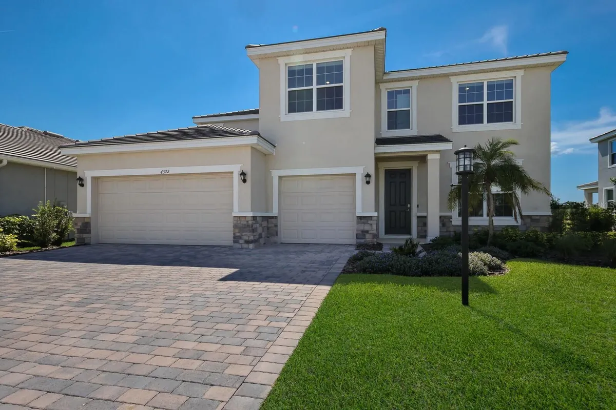 Property Slideshow image 1 of 62 | 4322 silo port ct, Bradenton, FL, 34211