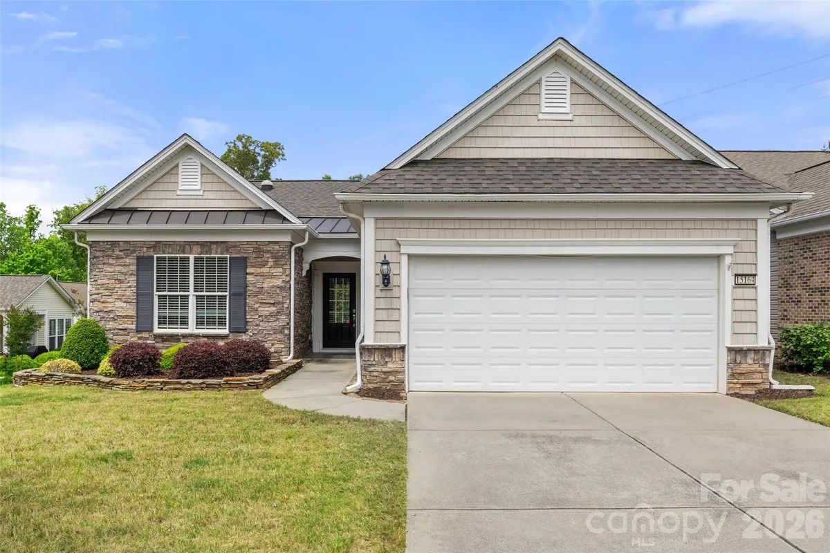 Property Slideshow image 1 of 38 | 15164 legend oaks ct, Fort Mill, SC, 29707