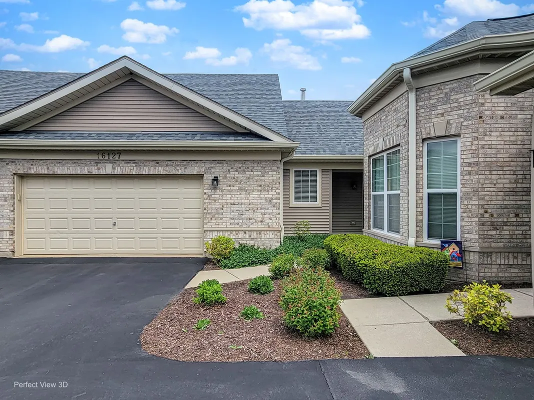 Property Slideshow image 1 of 28 | 16127 powderhorn lake way, Crest Hill, IL, 60403