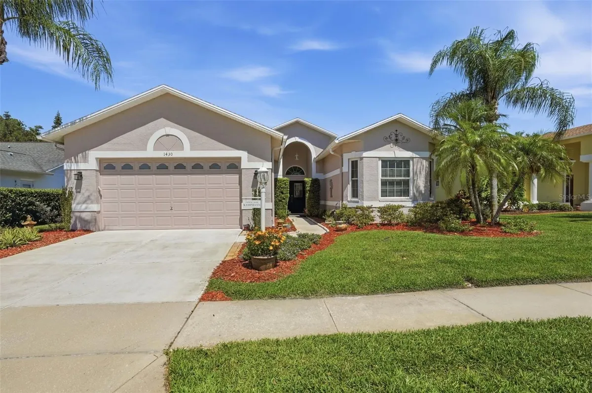 Property Slideshow image 1 of 69 | 1430 canberley ct, Trinity, FL, 34655
