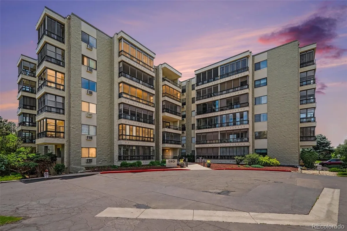 Property Slideshow image 1 of 27 | 13901 e marina dr 211, Aurora, CO, 80014