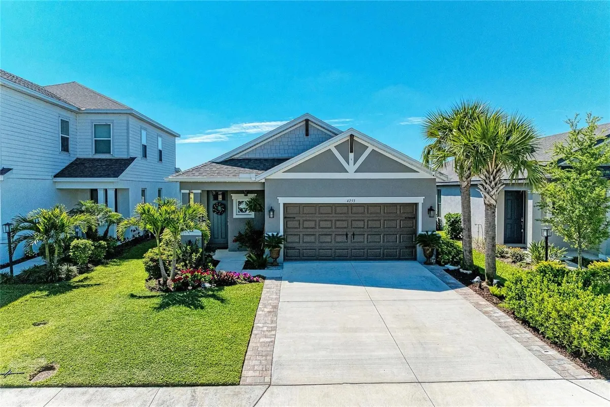 Property Slideshow image 1 of 74 | 4253 pond brook ct, Bradenton, FL, 34211