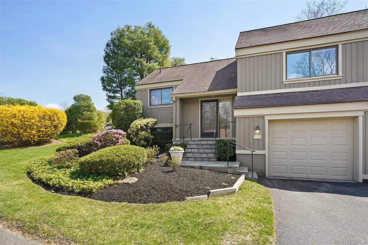 Property Slideshow image 1 of 31 | 599 heritage hills dr a, Somers, NY, 10589