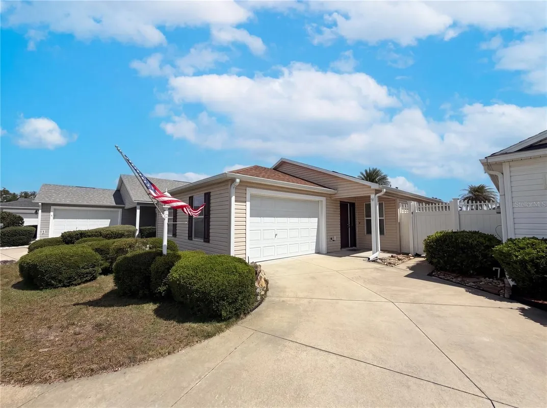 Property Slideshow image 1 of 25 | 2589 alcade pl, The Villages, FL, 32163