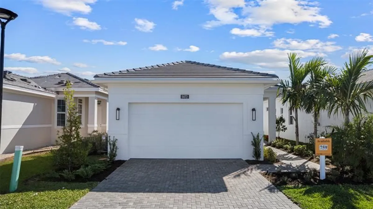 Property Slideshow image 1 of 29 | 5072 lido key ln, Westlake, FL, 33470