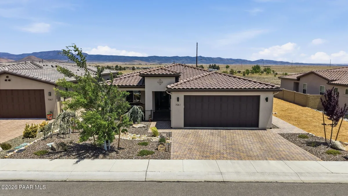 Property Slideshow image 1 of 60 | 7061 n robin nest ct, Prescott Valley, AZ, 86315
