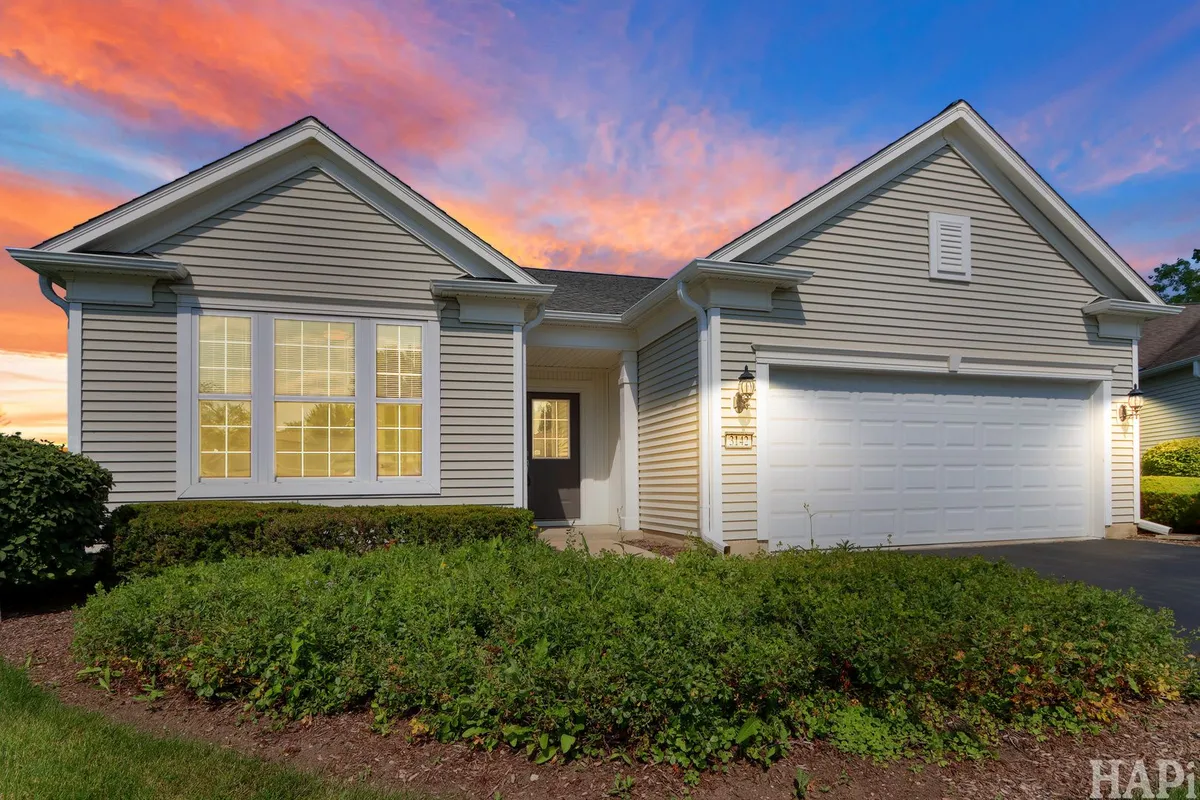 Property Slideshow image 1 of 27 | 3142 ravinia cir, Mundelein, IL, 60060