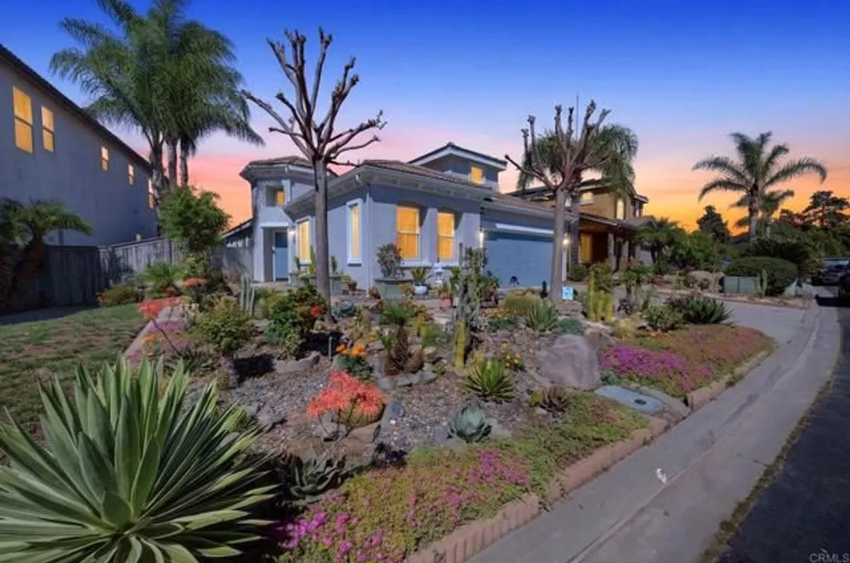 Property Slideshow image 1 of 60 | 10254 spruce woodlands way, Escondido, CA, 92026