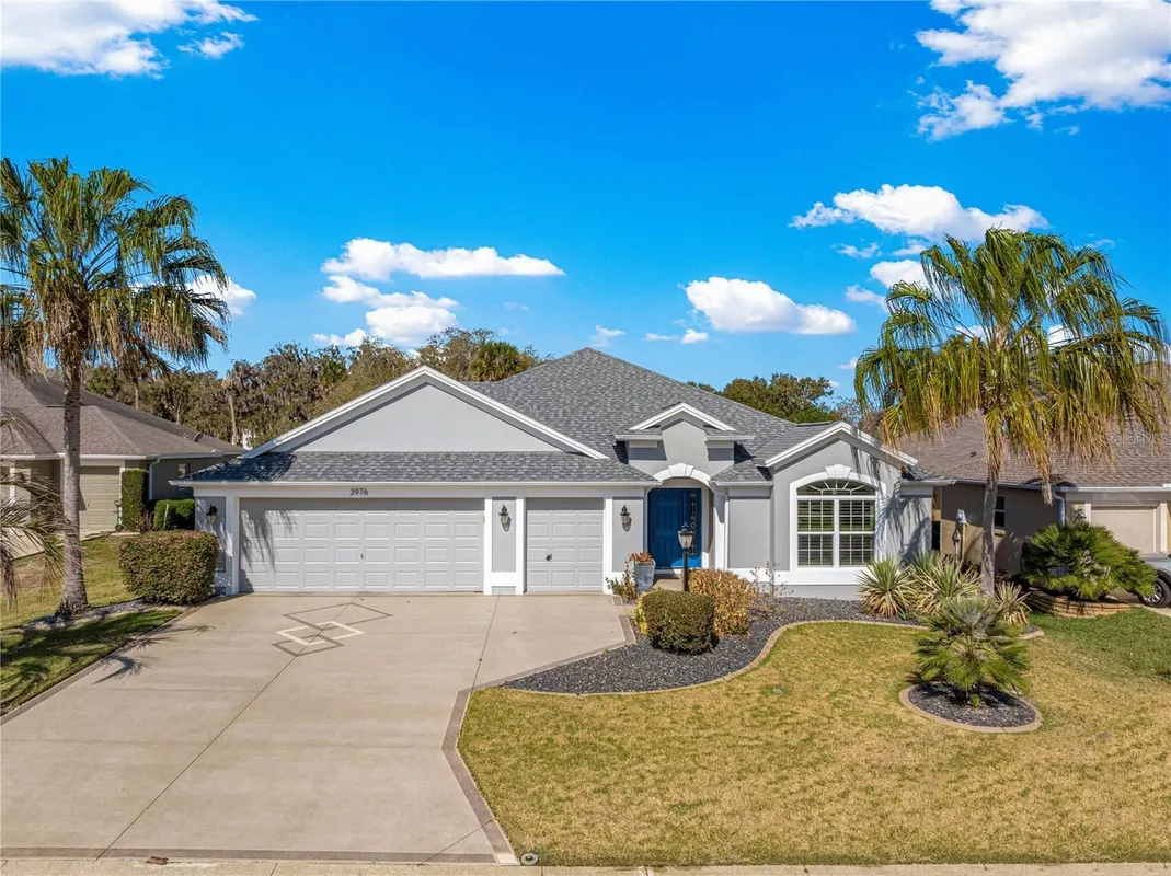 Property Slideshow image 1 of 69 | 3976 ironwood ln, The Villages, FL, 32163