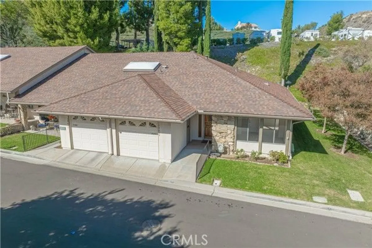 Property Slideshow image 1 of 51 | 19433 oak crossing rd, Newhall, CA, 91321