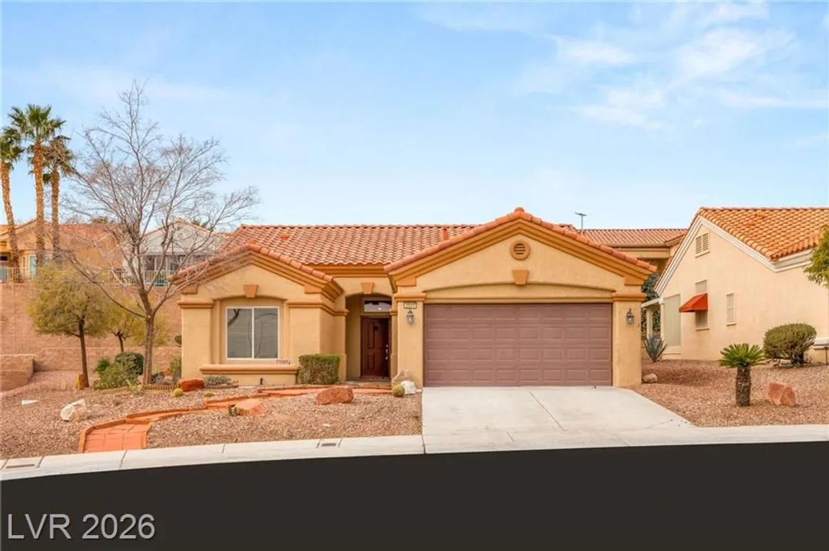 Property Slideshow image 1 of 41 | 2009 emery st, Las Vegas, NV, 89134