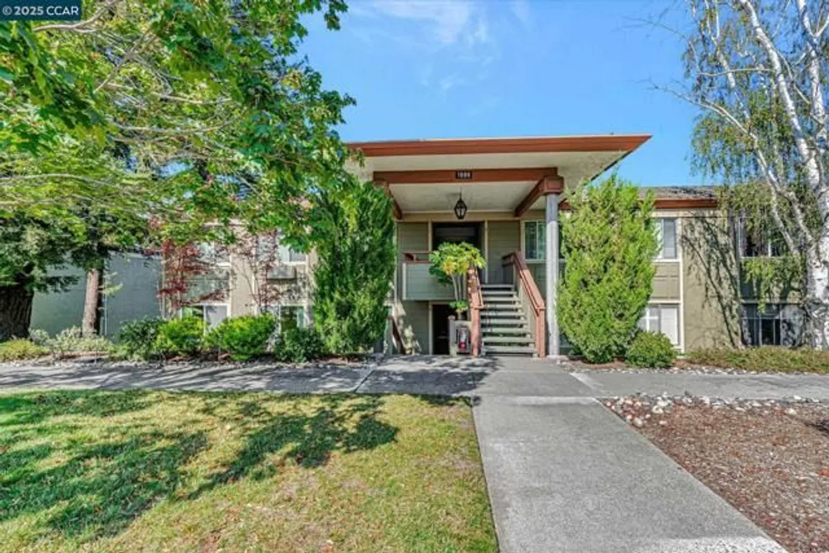Property Slideshow image 1 of 30 | 1909 skycrest dr 2, Walnut Creek, CA, 94595
