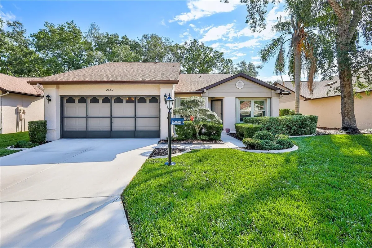 Property Slideshow image 1 of 46 | 2662 appleleaf ct, Spring Hill, FL, 34606