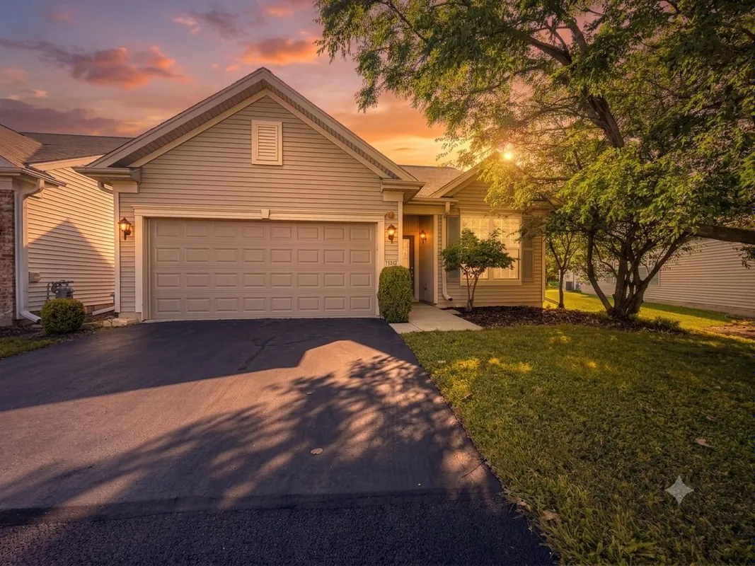 Property Slideshow image 1 of 15 | 13840 white oak rd, Huntley, IL, 60142