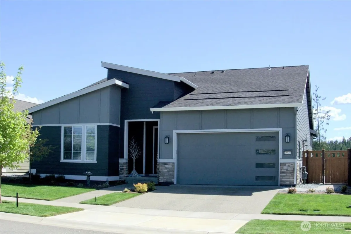 Property Slideshow image 1 of 40 | 15528 174th avenue ct, Bonney Lake, WA, 98391