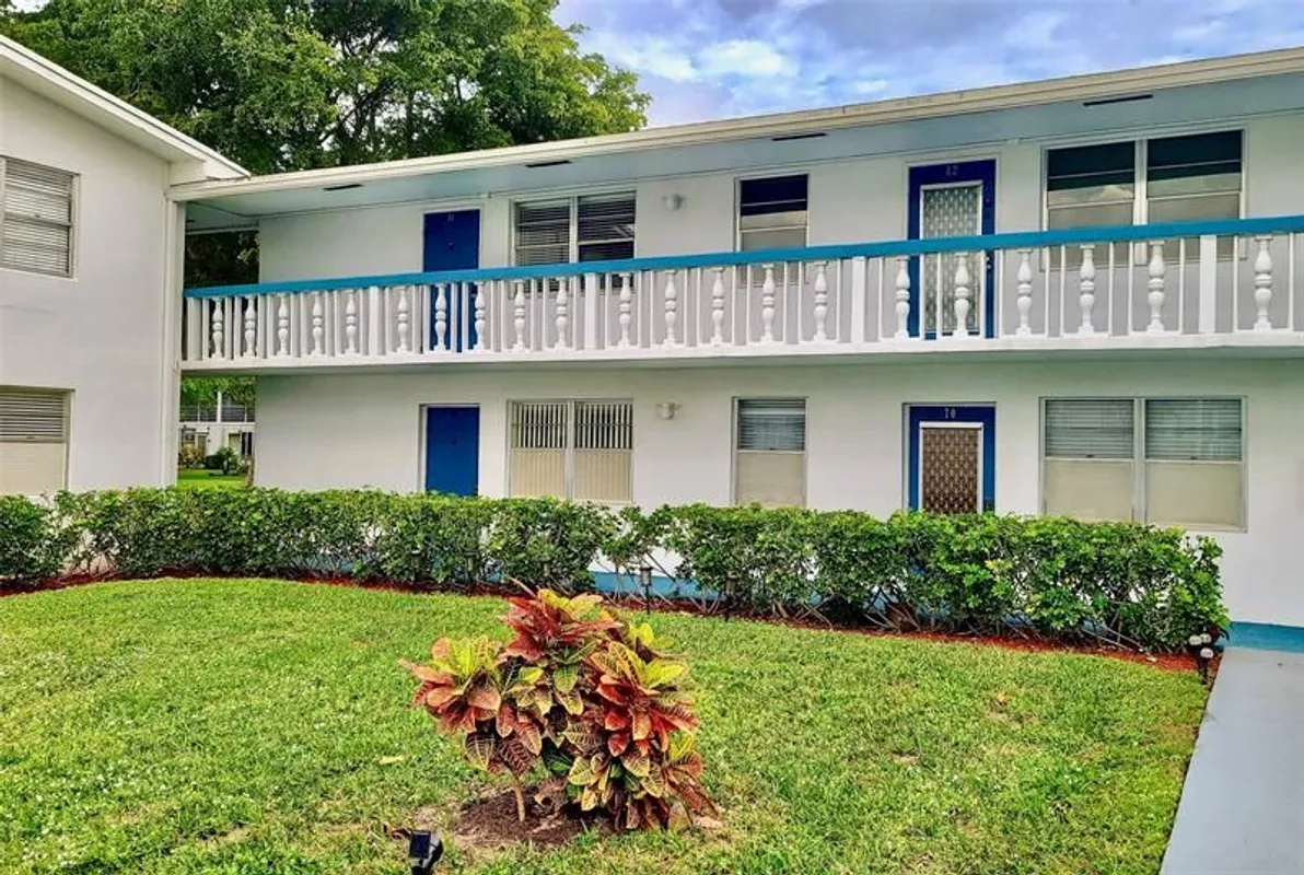 Property Slideshow image 1 of 22 | 69 harwood h # 69, Deerfield Beach, FL, 33442