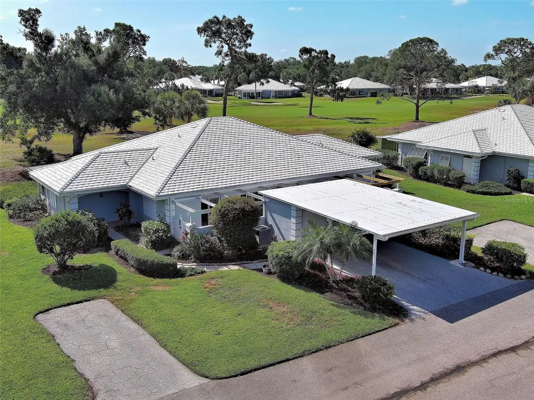 Property Slideshow image 1 of 75 | 262 cerromar way 53, Venice, FL, 34293