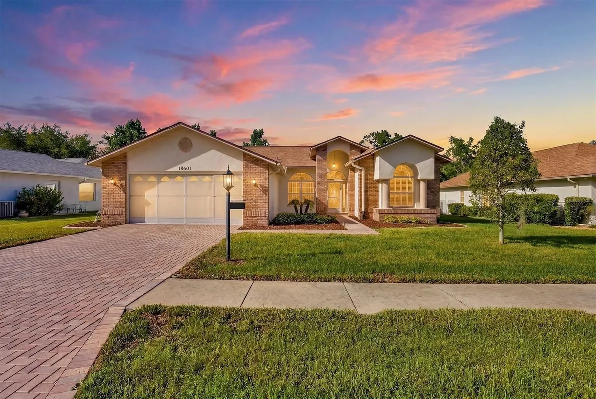 Property Slideshow image 1 of 68 | 18601 queen brooks ct, Hudson, FL, 34667