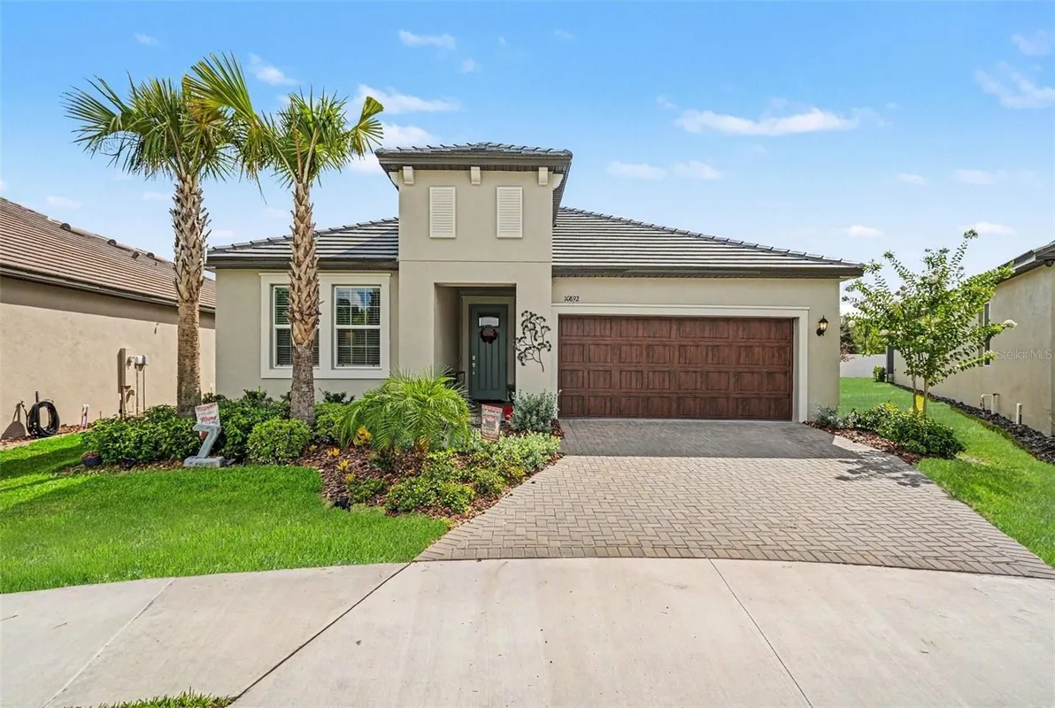 Property Slideshow image 1 of 42 | 10892 ibis brook ct, Land O Lakes, FL, 34638