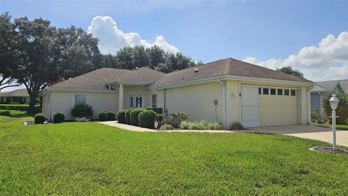 Property Slideshow image 1 of 32 | 17719 se 114th ct, Summerfield, FL, 34491