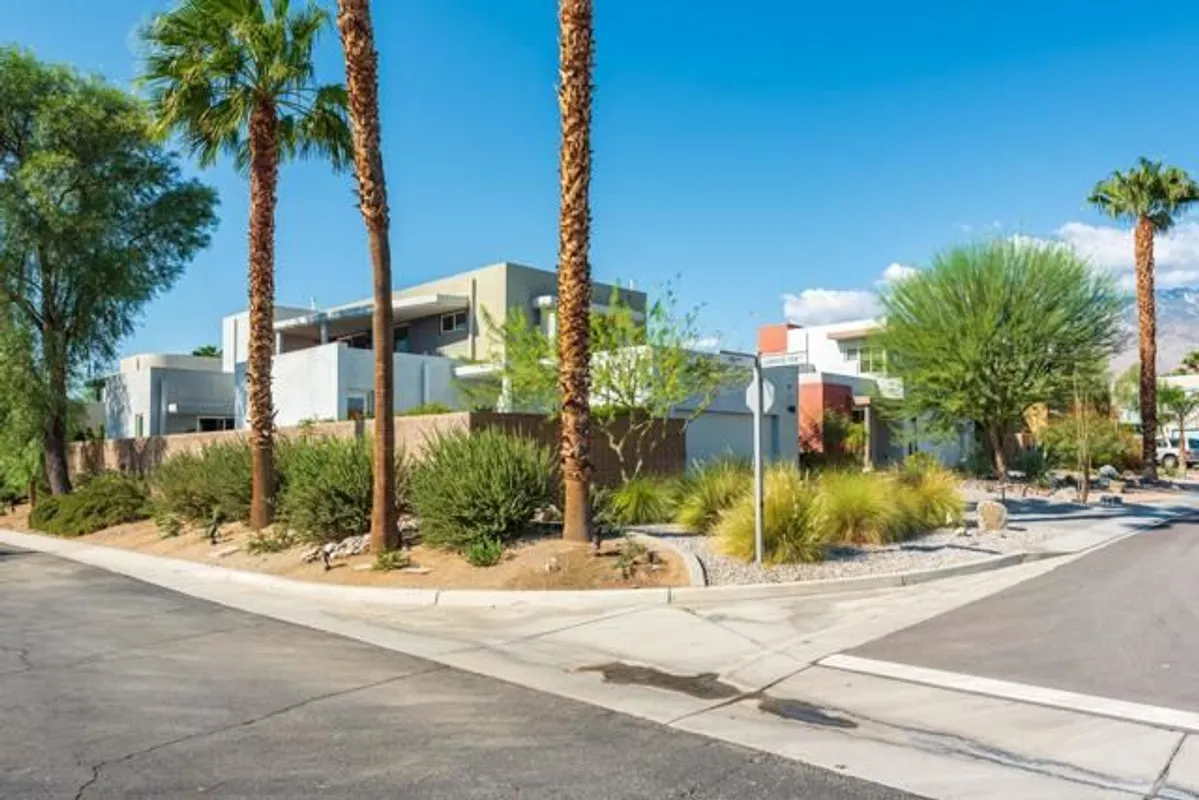Property Slideshow image 1 of 31 | 4962 frey way, Palm Springs, CA, 92262