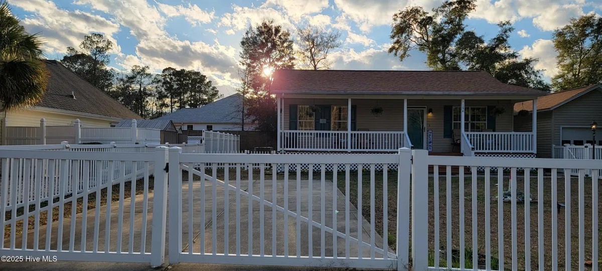 Property Slideshow image 1 of 44 | 1074 wilson ave, Calabash, NC, 28467