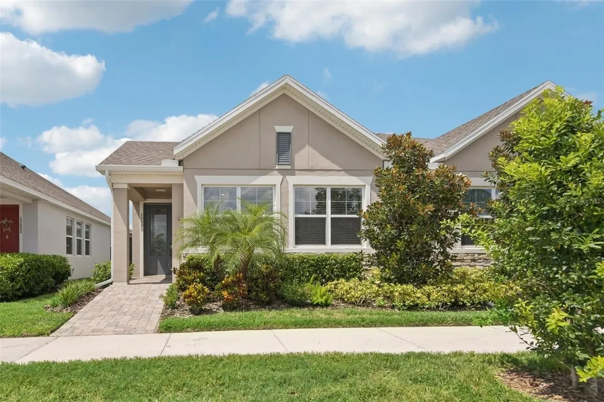 Property Slideshow image 1 of 31 | 13890 kingfisher glen dr, Lithia, FL, 33547