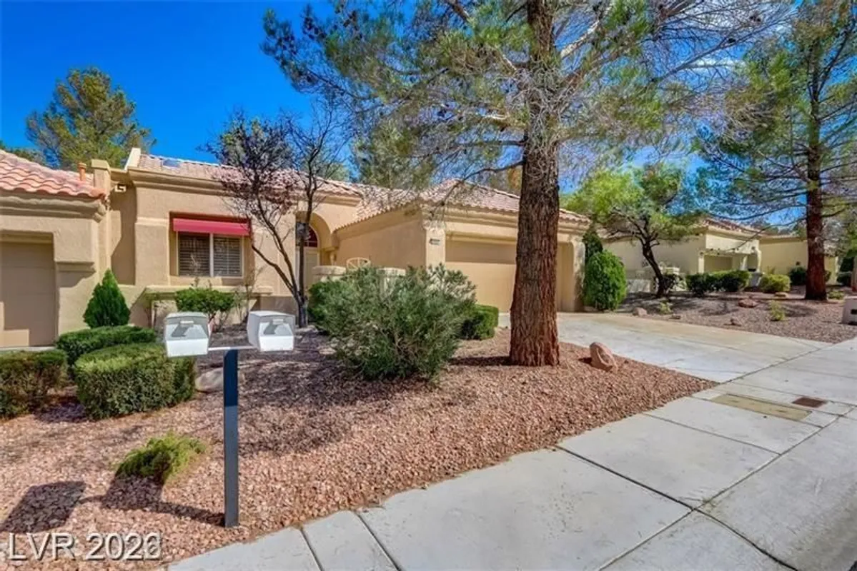 Property Slideshow image 1 of 89 | 2620 highvale dr, Las Vegas, NV, 89134