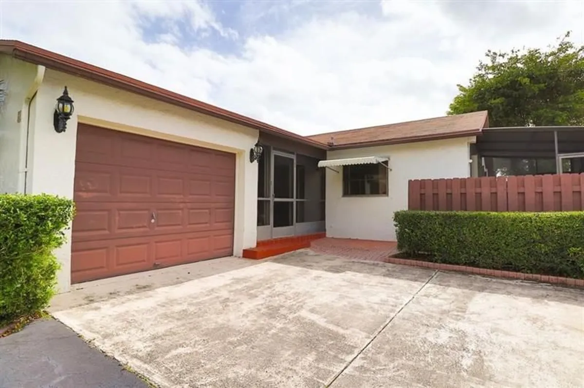 Property Slideshow image 1 of 1 | 5086 mirror lakes blvd, Boynton Beach, FL, 33472