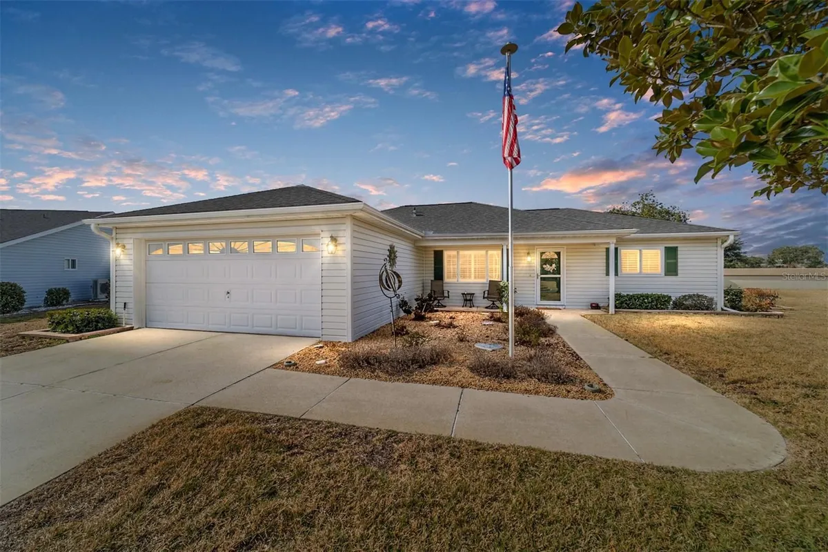 Property Slideshow image 1 of 36 | 13988 se 86th cir, Summerfield, FL, 34491