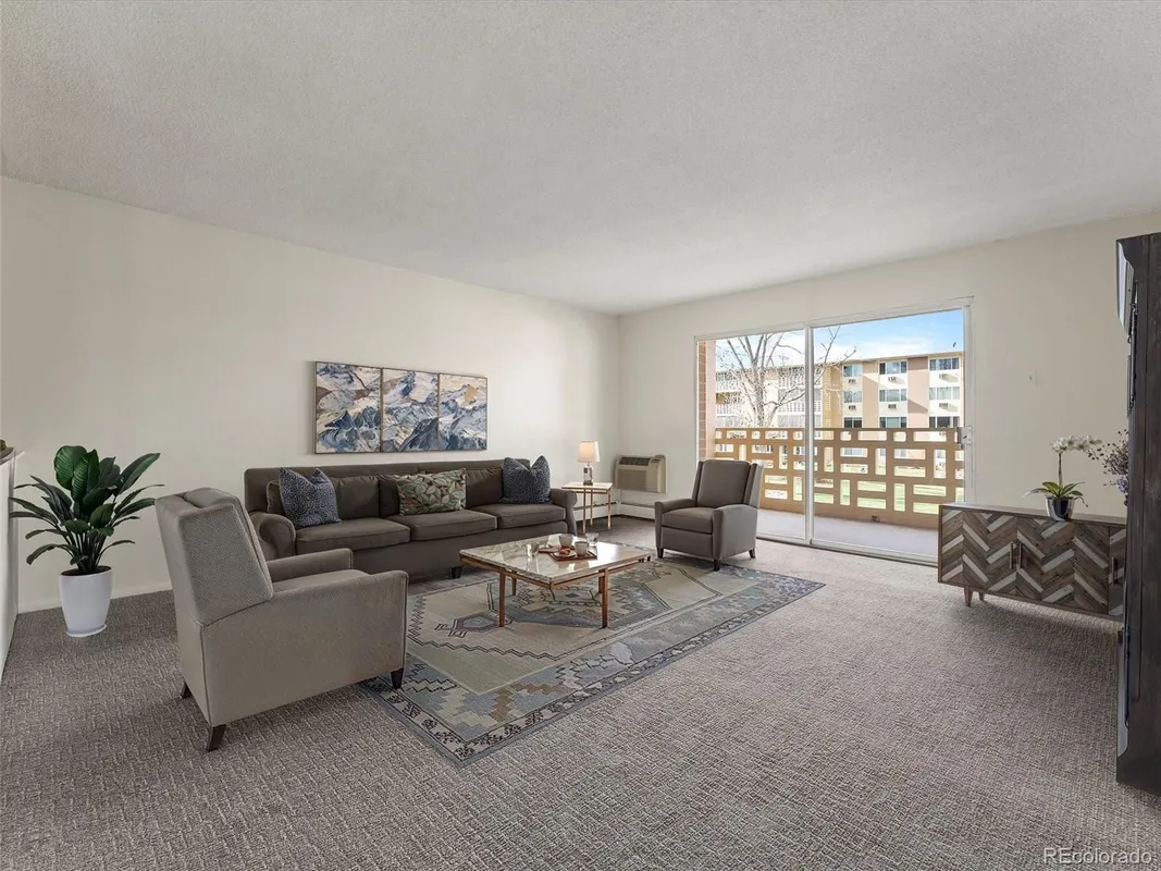 Property Slideshow image 1 of 37 | 605 s alton way 2b, Denver, CO, 80247