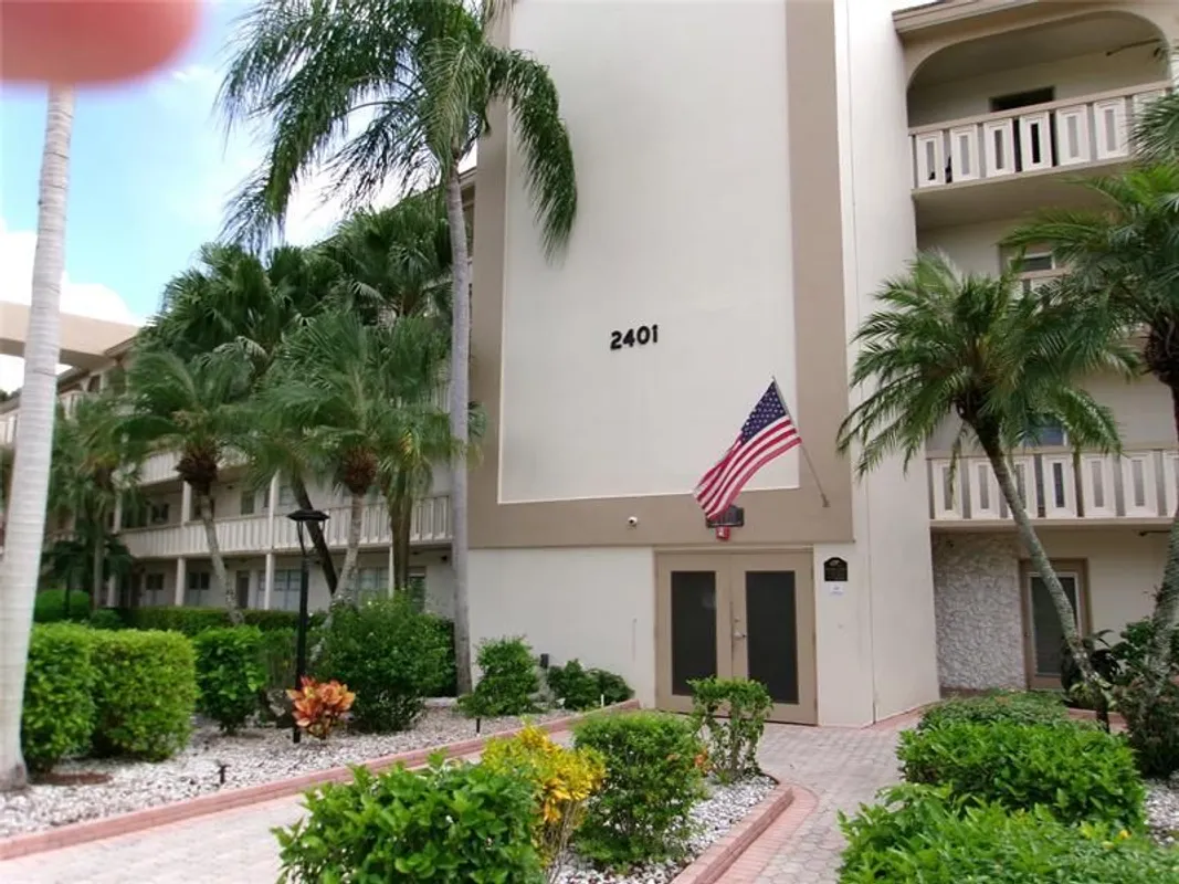Property Slideshow image 1 of 12 | 2401 antigua cir j1, Coconut Creek, FL, 33066