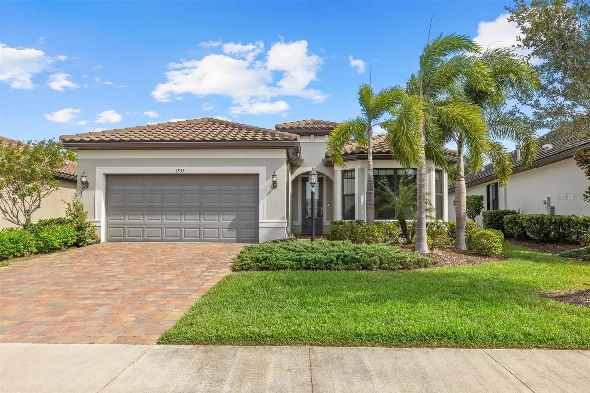 Property Slideshow image 1 of 43 | 6835 chester trl, Bradenton, FL, 34202