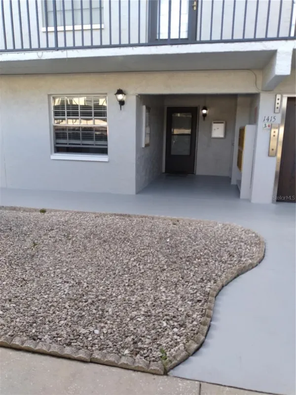 Property Slideshow image 1 of 16 | 1415 doolittle ln 104, Dunedin, FL, 34698