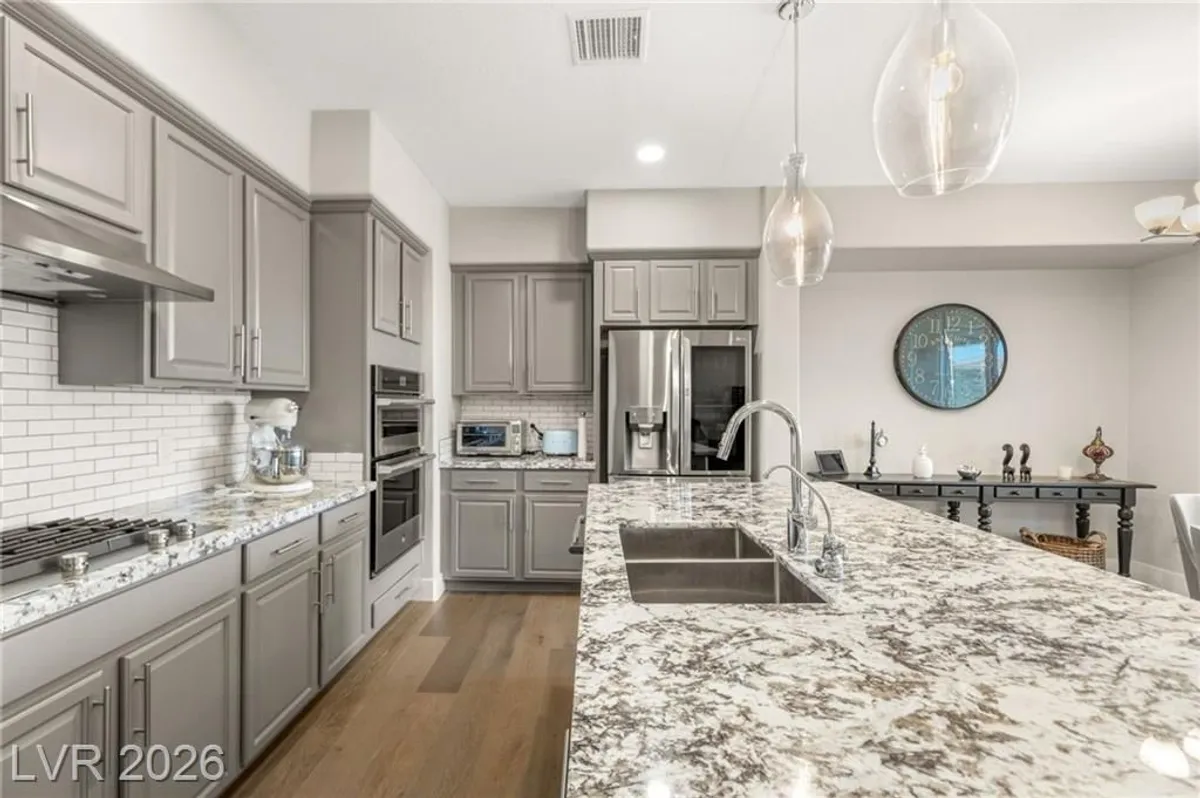 Property Slideshow image 1 of 31 | 2555 hampton rd 3108, Henderson, NV, 89052