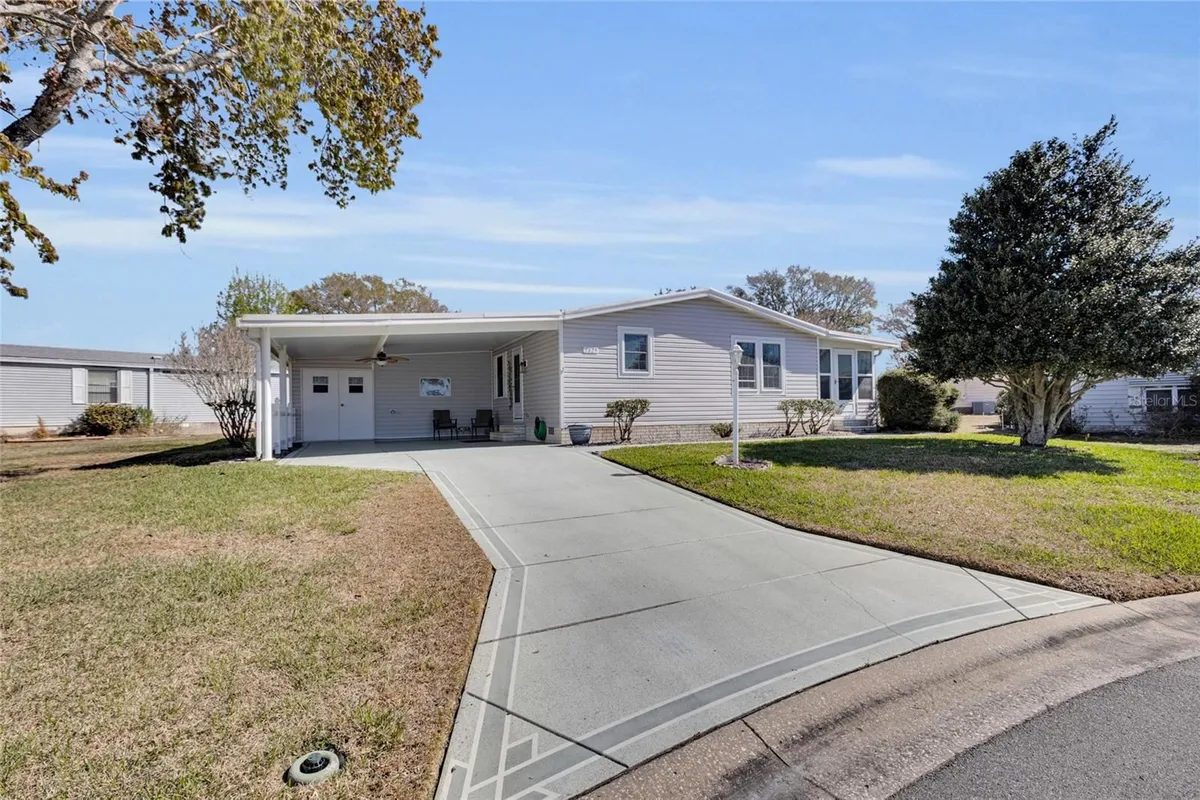Property Slideshow image 1 of 38 | 1625 pinehurst dr, Lady Lake, FL, 32159